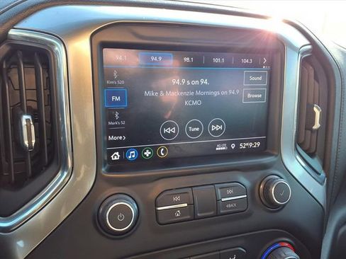 Used 2021 Chevrolet Silverado 1500 RST w/ Z71 Off-Road Package image 50