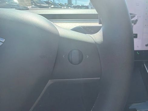 Used 2020 Tesla Model 3 Long Range AWD/4WD image 19