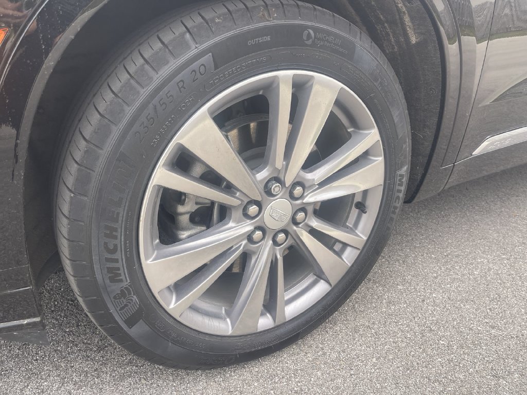 Used 2025 Cadillac XT6 Premium Luxury w/ LPO, Floor Liner Package AWD/4WD image 2