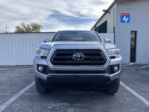 Used 2022 Toyota Tacoma SR5 image 12