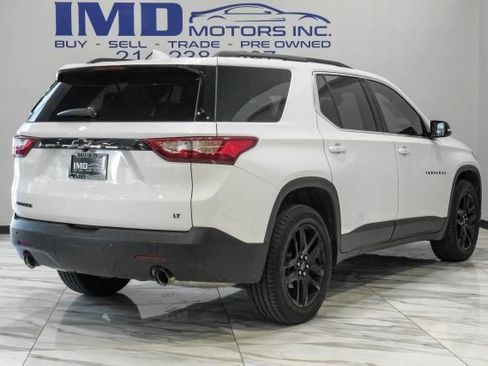 Used 2020 Chevrolet Traverse LT FWD image 12