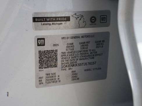 Used 2026 GMC Acadia Elevation w/ Elevation Premium Package FWD image 29