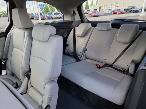 Used 2024 Honda Odyssey Touring image 23