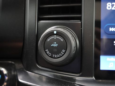 Used 2024 Ford F250 Lariat w/ Lariat Ultimate Package AWD/4WD image 55