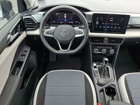 Certified 2025 Volkswagen Taos S AWD/4WD image 11
