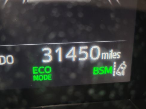 Used 2024 Toyota Camry SE w/ Cold Weather Package image 31