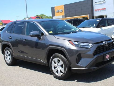 Used 2024 Toyota RAV4 LE AWD/4WD image 1