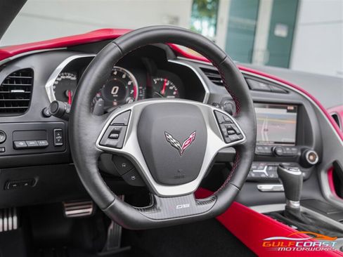 Used 2016 Chevrolet Corvette Z06 w/ 3LZ Preferred Equipment Group RWD image 12