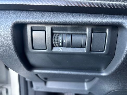 Certified 2025 Subaru Crosstrek 2.0i Premium AWD/4WD image 18