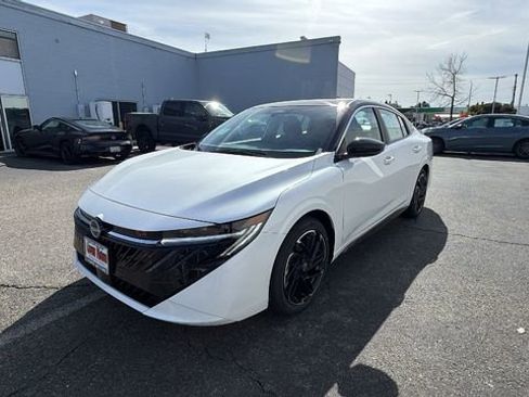 New 2026 Nissan Sentra SR image 1