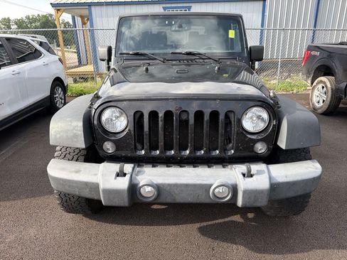 Used 2016 Jeep Wrangler Sport w/ Quick Order Package 23S AWD/4WD image 3