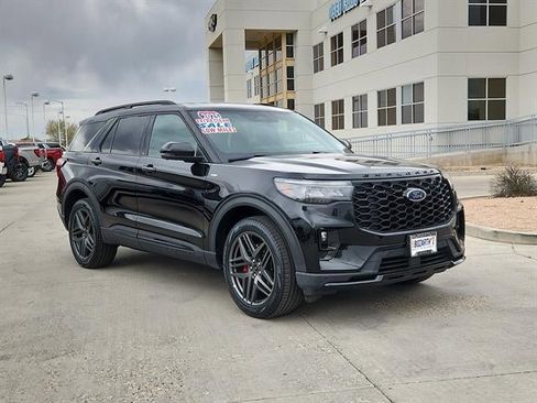 Used 2025 Ford Explorer ST-Line w/ ST-Line Street Pack AWD/4WD image 1