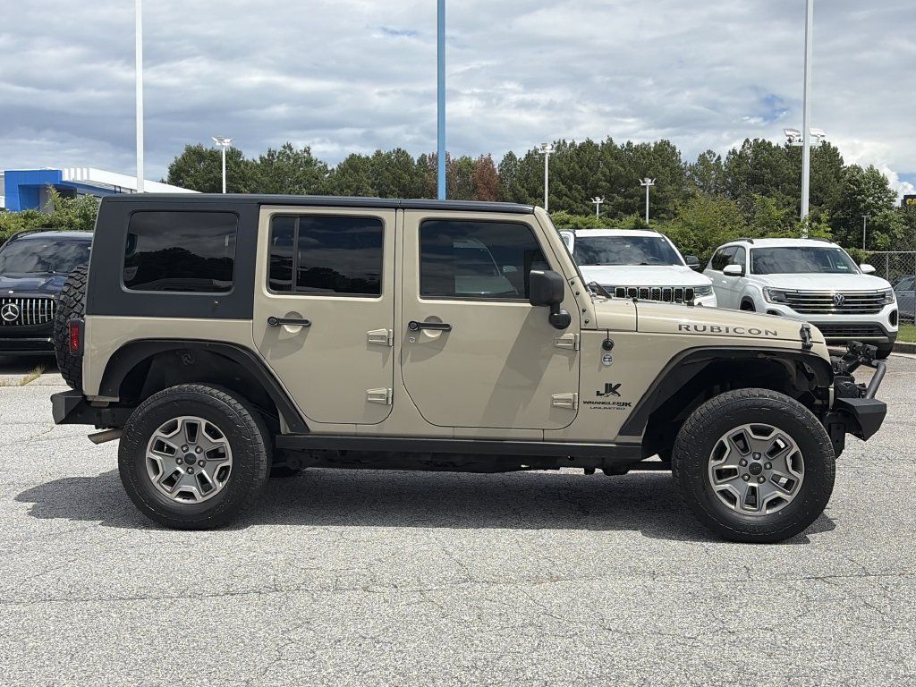 Used 2018 Jeep Wrangler Unlimited Rubicon w/ Connectivity Group AWD/4WD image 20