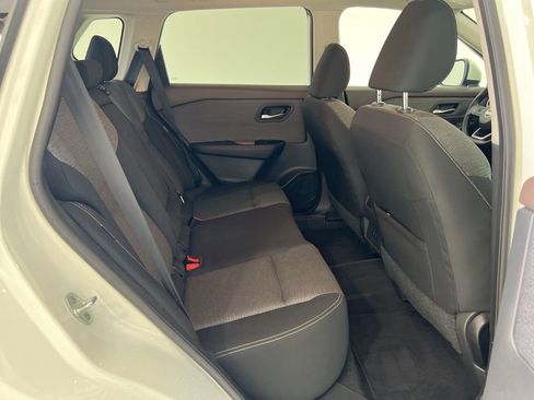 Used 2023 Nissan Rogue SV FWD image 23