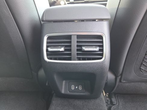 Used 2025 Hyundai Sonata Limited FWD image 30