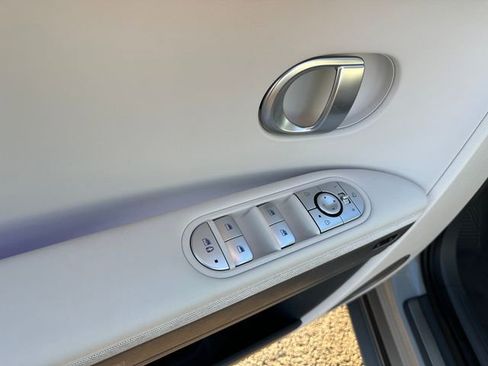 Used 2024 Hyundai Ioniq 5 Limited image 22