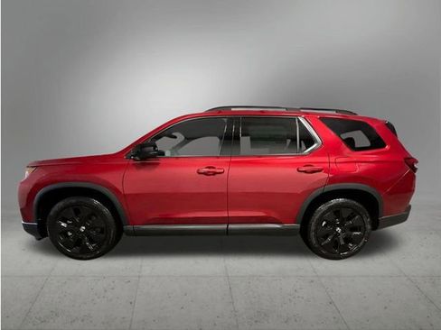 New 2026 Honda Pilot Black Edition image 2