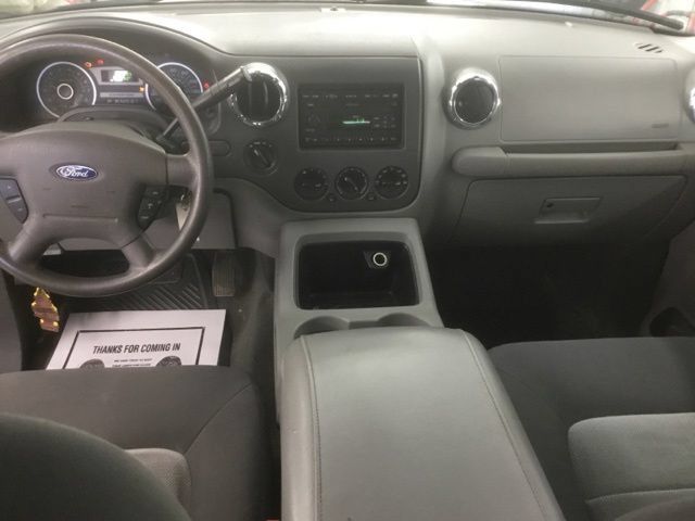 Used 2005 Ford Expedition XLT AWD/4WD image 11