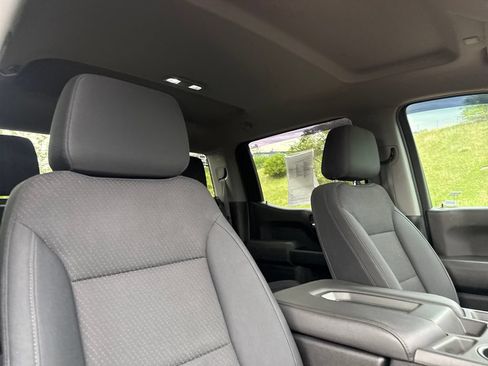 Used 2019 Chevrolet Silverado 1500 Custom Trail Boss w/ Custom Convenience Package AWD/4WD image 29