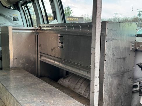 Used 2018 Chevrolet Express 2500 w/ Driver Convenience Package image 22