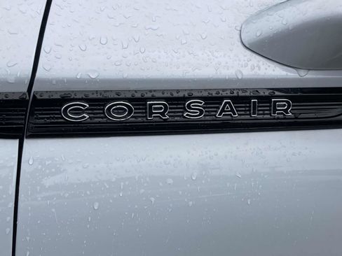 New 2025 Lincoln Corsair Reserve w/ Equipment Group 202A image 13