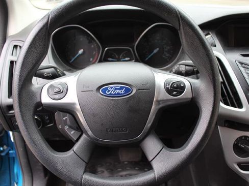 Used 2014 Ford Focus SE FWD image 14