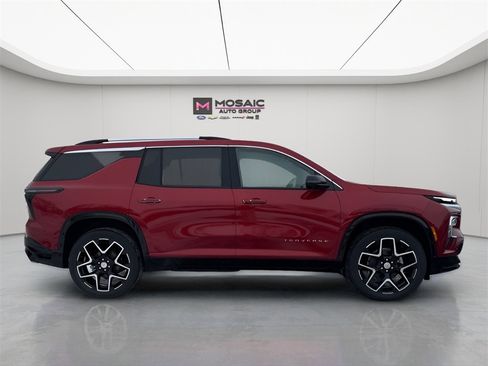 New 2026 Chevrolet Traverse High Country image 8