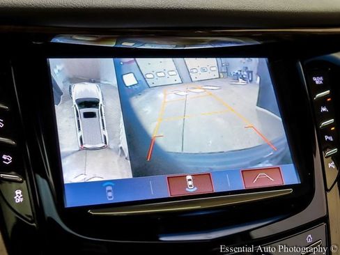 Used 2018 Cadillac Escalade Premium Luxury image 17