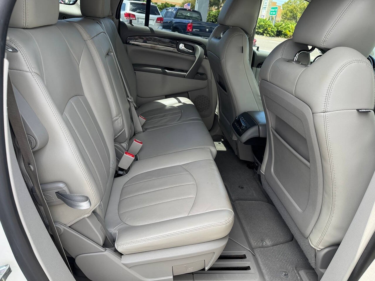 Used 2015 Buick Enclave Premium w/ Trailering Package FWD image 19