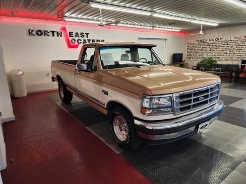 Used 1995 Ford F150 XLT image 6