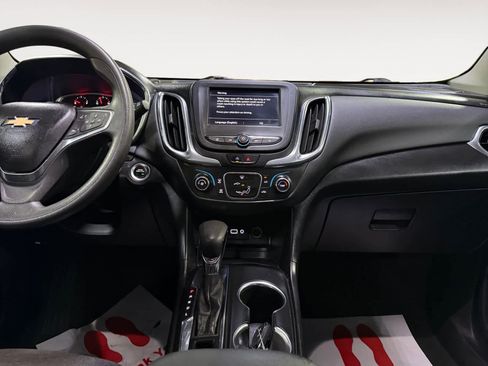 Used 2022 Chevrolet Equinox LT FWD image 18