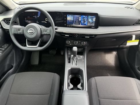 Used 2026 Nissan Kicks S FWD image 2