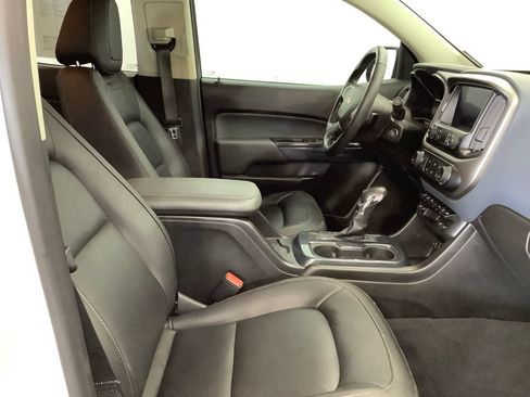 Used 2022 Chevrolet Colorado Z71 w/ Safety Package AWD/4WD image 25