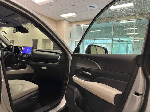 New 2026 Toyota Grand Highlander XLE AWD/4WD image 27