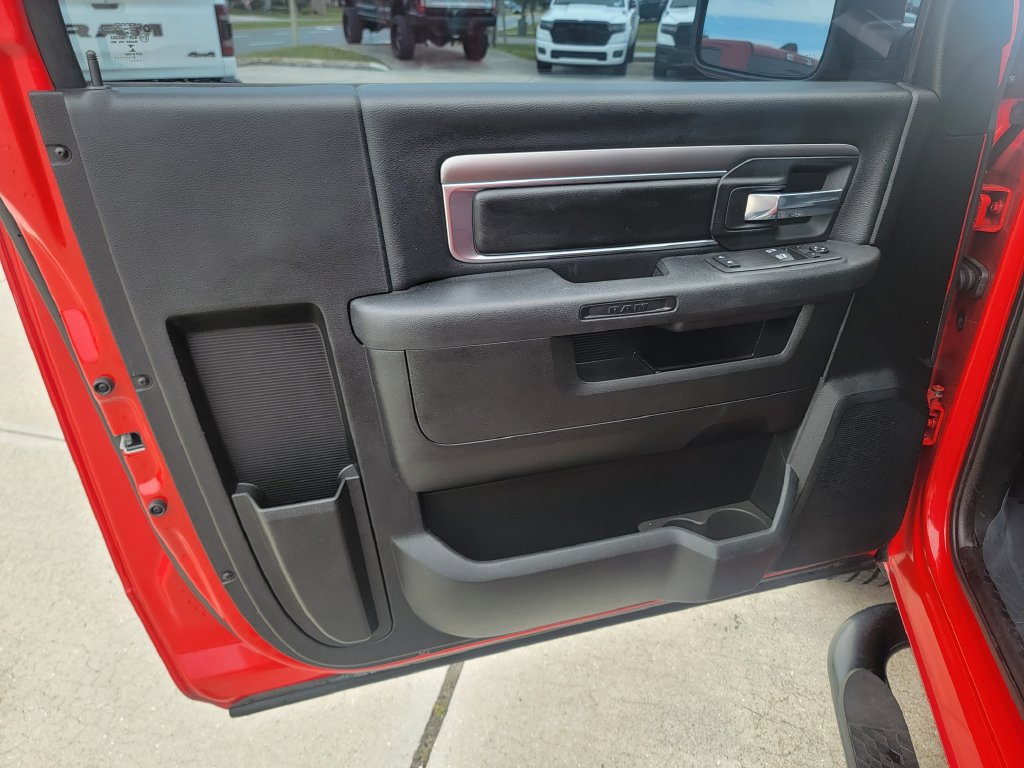 Used 2021 RAM 1500 Express w/ Express Value Package RWD image 9
