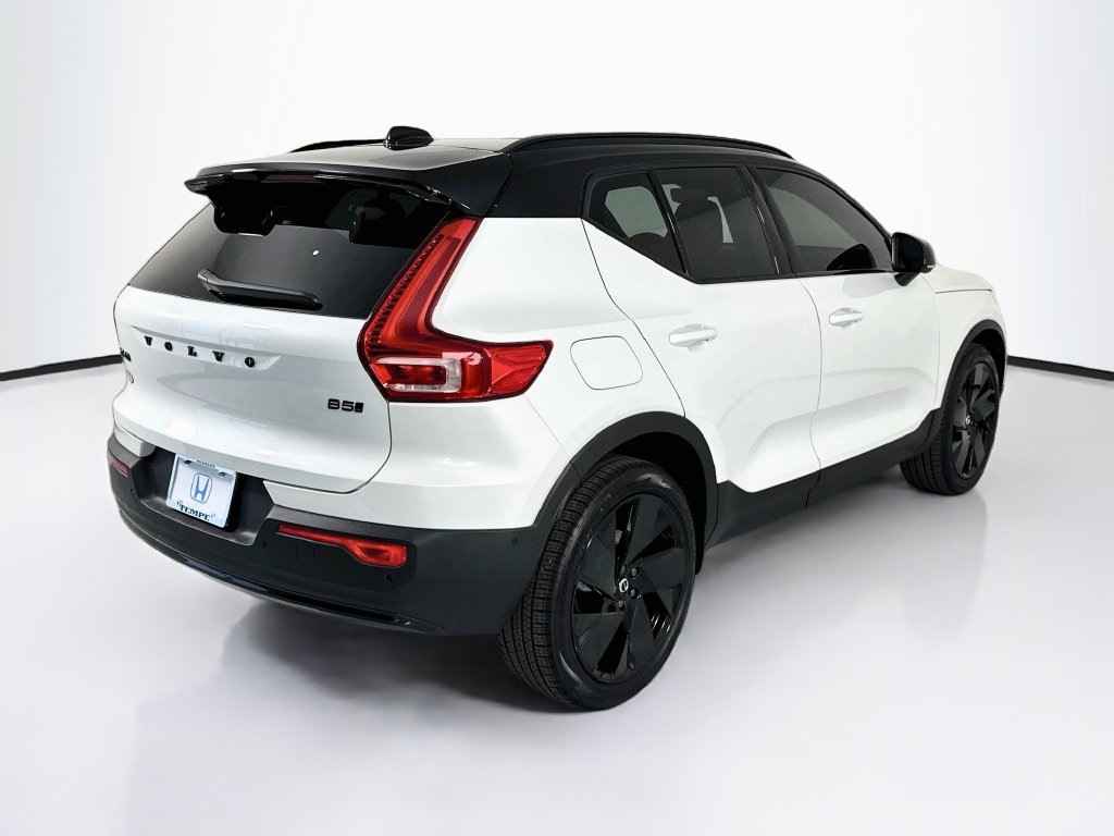Used 2026 Volvo XC40 B5 Ultra w/ Climate Package AWD/4WD image 5