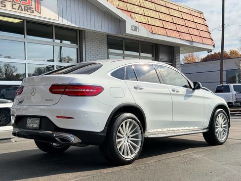 Used 2019 Mercedes-Benz GLC 300 4MATIC Coupe image 3