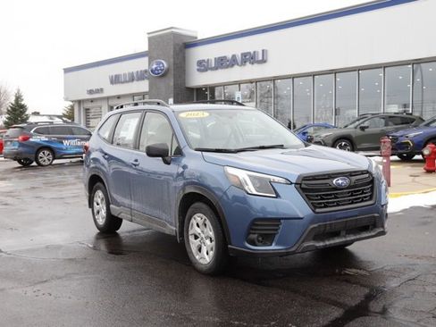 Used 2023 Subaru Forester Base image 1