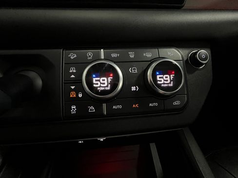 Used 2020 Land Rover Defender 110 HSE image 46