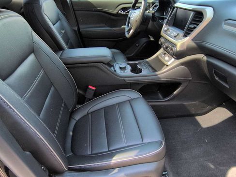 Used 2021 GMC Acadia Denali w/ Denali Ultimate Package AWD/4WD image 24