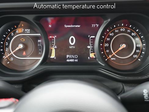 Used 2024 Jeep Wrangler Unlimited Rubicon image 13