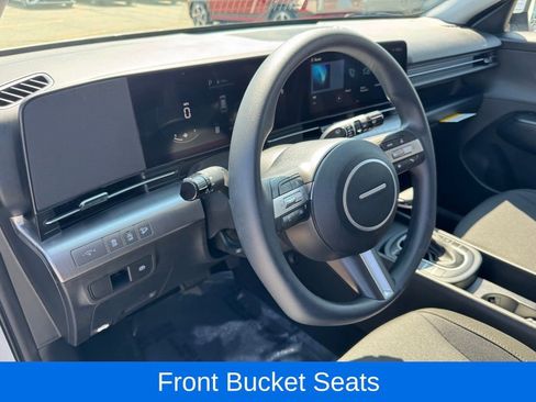 Used 2026 Hyundai Kona SE image 17