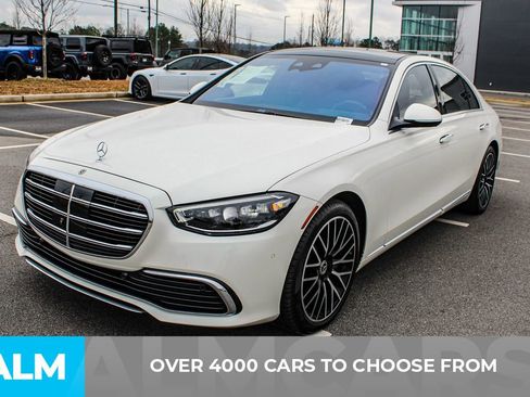 Used 2022 Mercedes-Benz S 580 4MATIC Sedan image 3