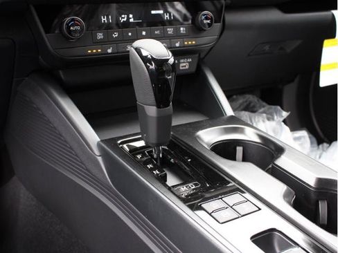 New 2026 Subaru Outback Premium AWD/4WD image 32