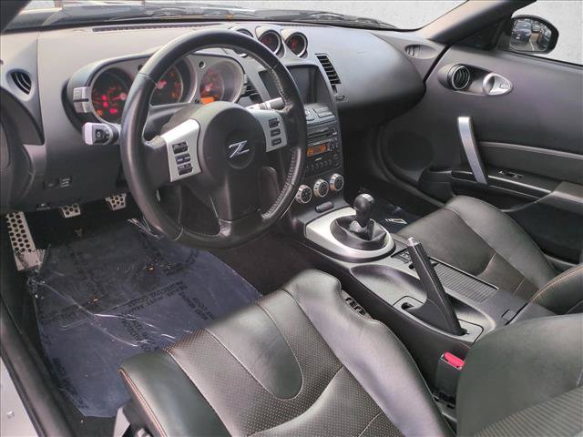 Used 2006 Nissan 350Z Touring RWD image 10