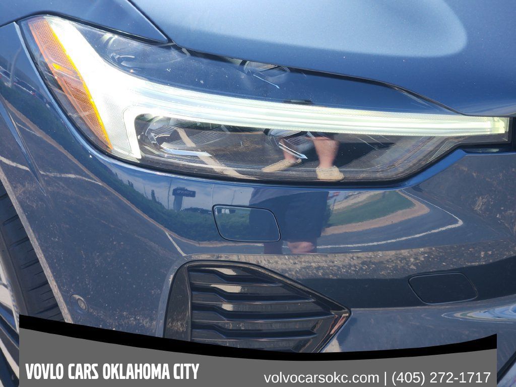 Certified 2024 Volvo XC60 B5 Plus w/ Protection Package Premier AWD/4WD image 8