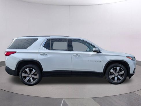 Used 2020 Chevrolet Traverse LT w/ LT Premium Package FWD image 6