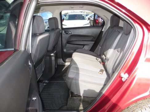 Used 2017 Chevrolet Equinox LT w/ Convenience Package image 23