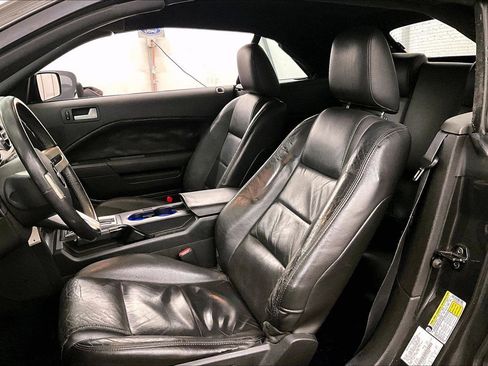 Used 2009 Ford Mustang Premium image 25