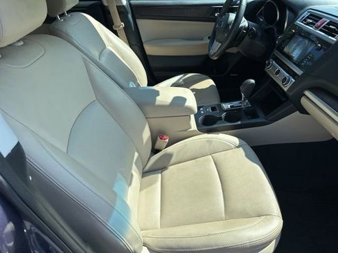Used 2017 Subaru Outback 2.5i Limited AWD/4WD image 27